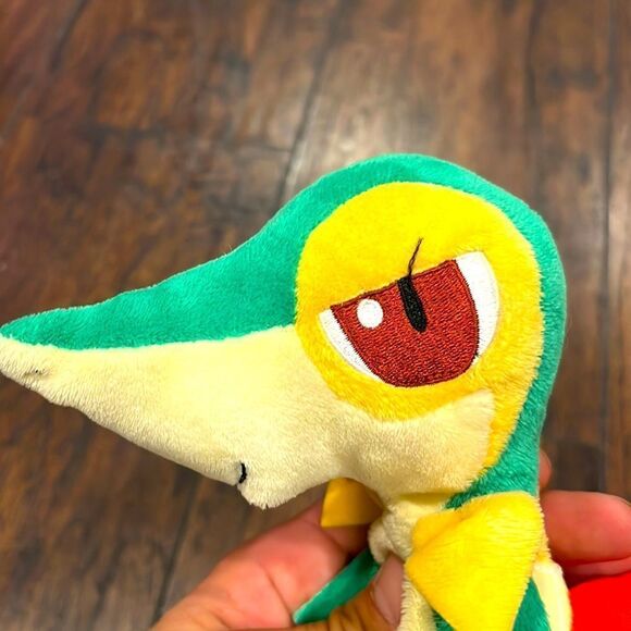 Pokémon Reversible Plush Poke Ball 10" 2011 SNIVY 5" Black & White Green Flip - Picture 2 of 7